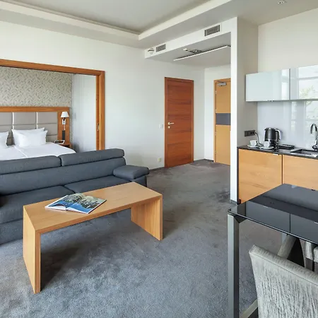 Hotel apartamentowy Sea Premium 4*