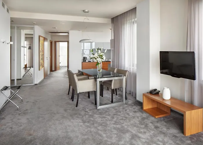 Hotel apartamentowy Sea Premium - Destigo