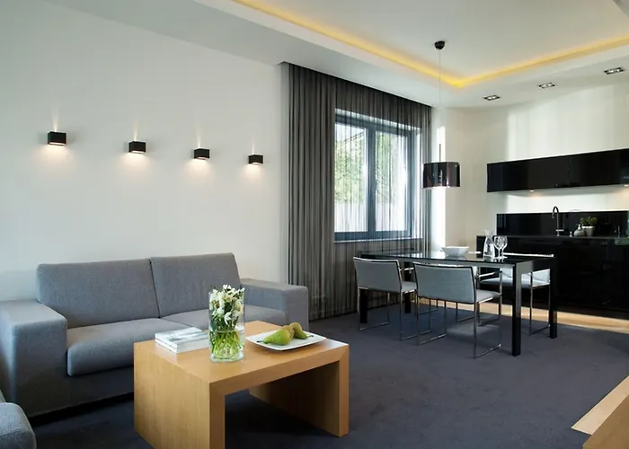 Hotel apartamentowy Sea Premium - Destigo